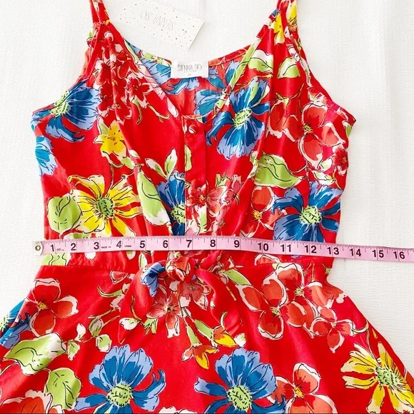 NWT Gorgeous Sienna Sky Red Bold Floral Print Tied Waist Tank Top - Picture 8 of 9